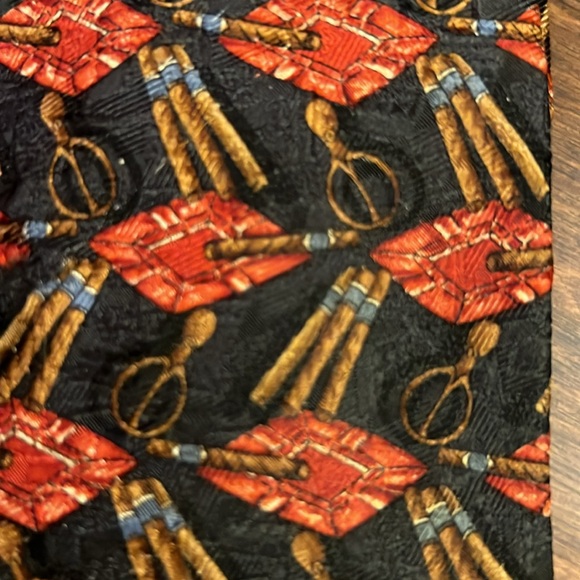 Vintage Tie with cigars and ashtrays by Fumagai’s - Picture 4 of 8